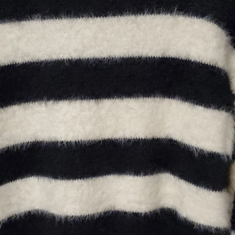 A new day Women's Long Sleeve Striped Crewneck Pullover Sweater - Picture 12 of 13